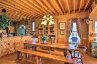 Charming Waterfront Ridgeway Cabin w/ Dock! - Parking