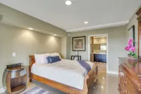 Hot Tub + Balcony: Rainbow Retreat Near Wineries! - Wifi