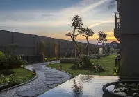 Eastin Ashta Resort Canggu Hotels in Canggu
