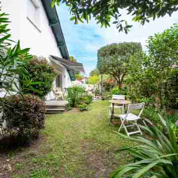 Liserons Hotel Exterior