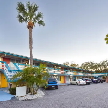 Golden Host Resort Sarasota