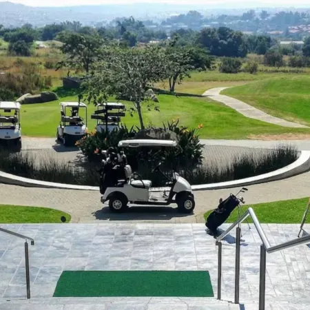 Apt 2 Bed in Stunning Golf Estate