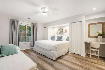 Ozark Mountain Oasis For 7!