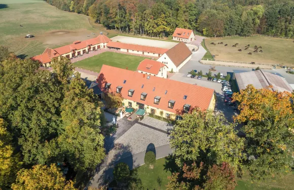 HRO 裏特古特奧斯託夫酒店有限公司