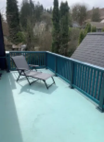 5-Min Walk to Downtown Olympia and Capital Lake, 4Br, Sleeps 13