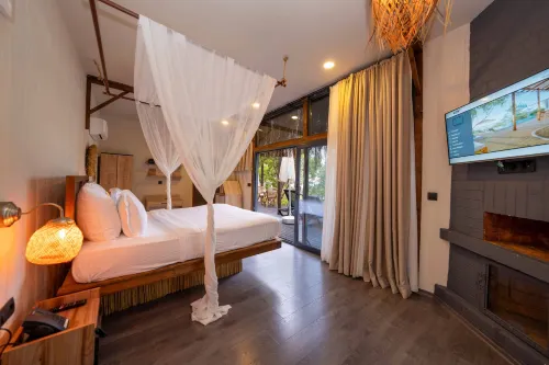 Lov Faralya Adults Only Photos