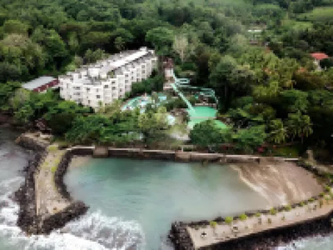 Hawaii Resort Family Suites Hotels in Serang Regency
