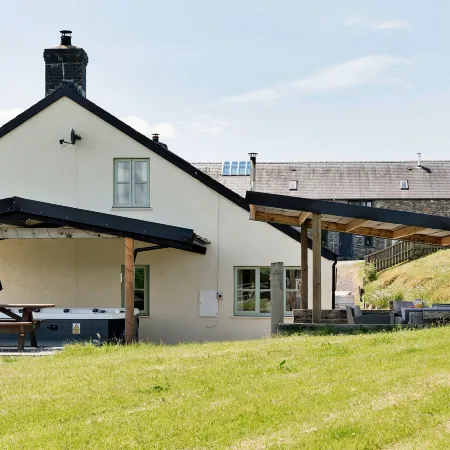 The Welsh Farmhouse