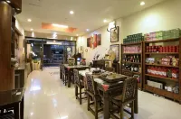 Lake View Hostel Resort - 2-Star