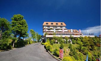 Chun Jing Hillview Villa