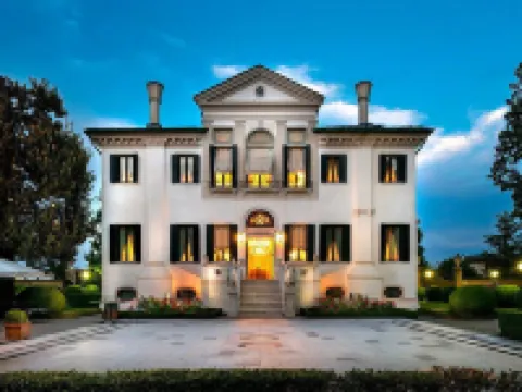 Villa Franceschi Hotel & Resort Hotels in Mira