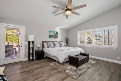 Spacious 4BR RanchHome w/2FirePits