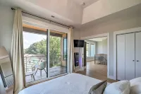 Luxe Asheville Home w/ Stunning Mountain Views! - parking