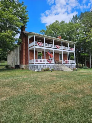 The Serene Farm Life...without all the work!  Lots of space and privacy!