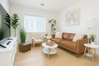 New Build Smart Home 3 Bedroom Hotels in Sunnyvale