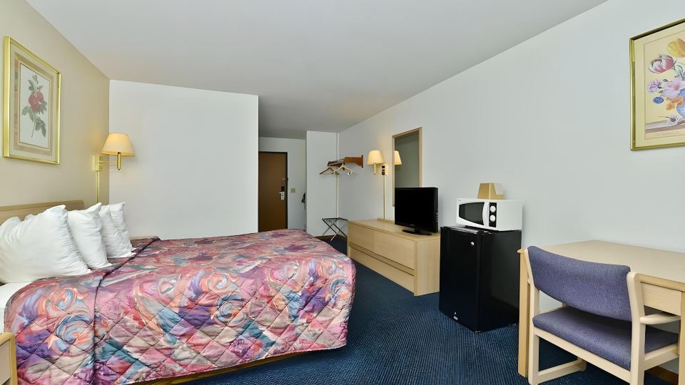 Americas Best Value Inn Champaign