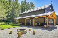Relax, Reconnect & Explore: Modern Idaho House! - Wifi