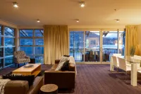 Marina Apartments - Element Escapes