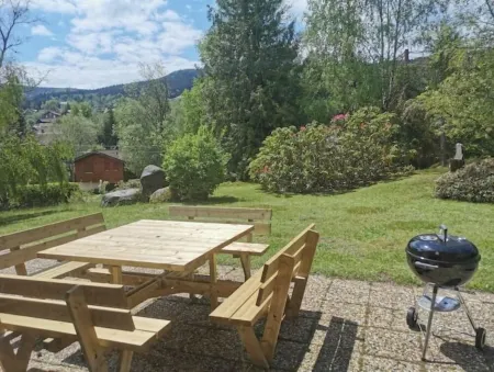 Maison Familiale "les 3 Roches" Отели в г. Ксорюпт-Лонжме