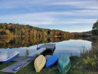 A private lakefront escape 캐럴 카운티 호텔