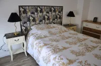 Renovated and elegant Ledoux Land house near Disney and 45 min from Paris Hotels in Bailly-Romainvilliers