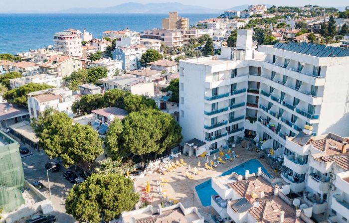 Ponz Hotel