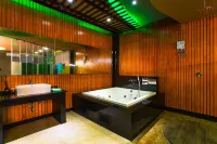 Sweety Resort فنادق في بانغ فلي