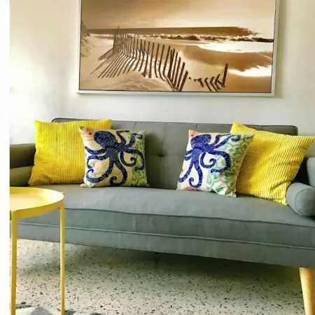 Beach Apartment, Walk to the Beach! Отели в г. Ринкон