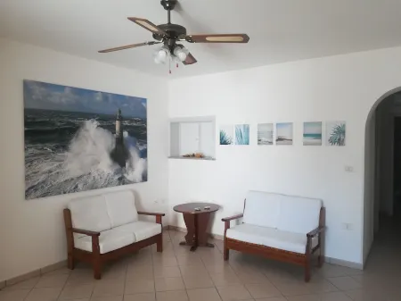 A-mare Apartment Отели в г. Сальве