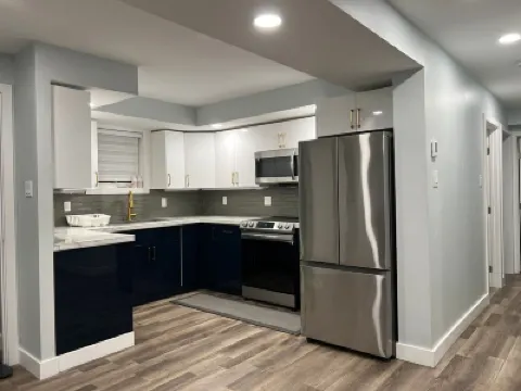 Yellowknife Downtown Retreat Hotels near Bush Pilots Monument