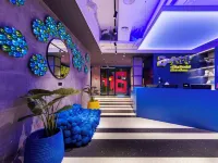 Amistat City Hostel Barcelona Hotels near Sant Andreu Metro Station