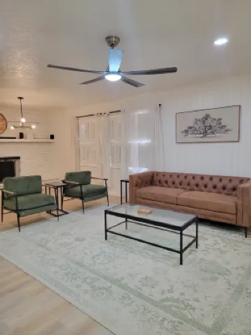 Charming Newly renovated 4-bedroom 2Bath bungalow in Old Midland Texas