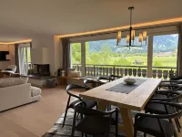 Vacation home Allgäu: eat-in kitchen, fireplace, 4 bedrooms, 3 bathrooms, terrace & hot tub
