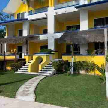 2 Bedroom Condo mar Hotel Exterior