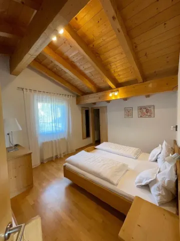 Apartment Barbara -Central in Schenna, hiking & relaxation for couples & families