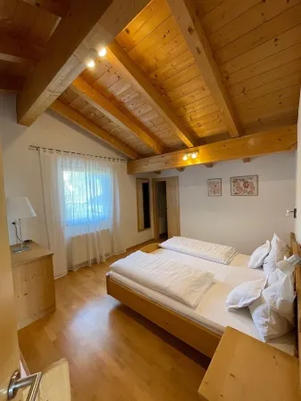 Apartment Barbara -Central in Schenna, hiking & relaxation for couples & families
