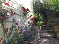 Invit Arti - apartment in villa Hotels in Capoterra