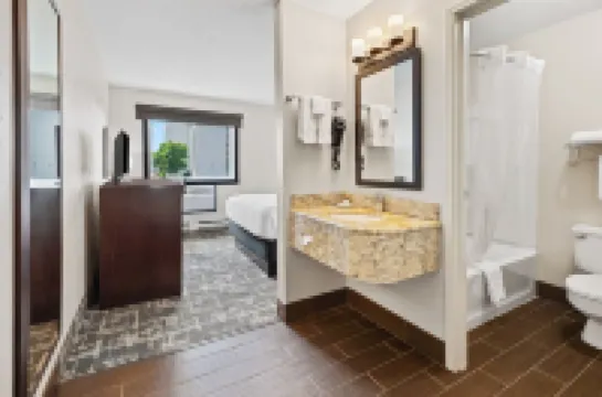 Fargo Inn and Suites