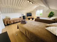 FOGAR DE AROUSA 3 minutes from the beaches, garden, barbecue, swimming pool. Hotels in Vilanova de Arousa