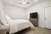 GREAT LOCATION  Beautiful 2-bedroom house in Mission