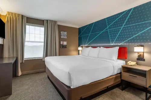 Comfort Inn & Suites Hotels in Amherst
