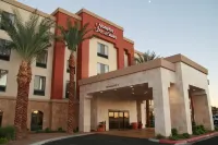 Hampton Inn & Suites Las Vegas South Отели рядом с достопримечательностью «Nelson Ghost Town»