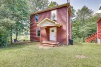Double Springs Cabin Stay w/ Deck + Shared Dock! - 3-Star