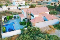 Keur Adiana - Homestays