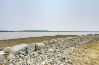 Oceanfront Mid-Coast Maine Home w/ Private Beach! - Beach