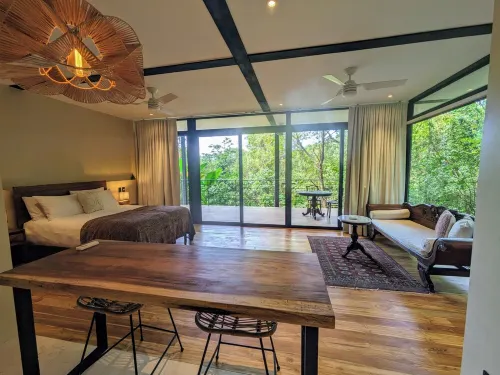 Casa Ibu 4 Br Ocean Breeze Luxury Villa with Private Pool and Lush Gardens