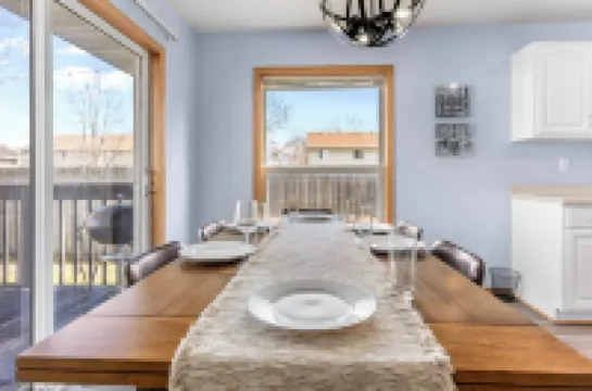 Passion Place, warm and modern 3-bedroom, 2 Bath home in Oshkosh, WI