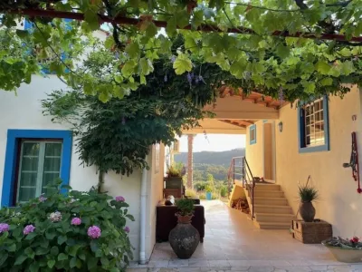 Quinta Inge  Cottage met Zwembad Midden Portugal ,dornes ,tomar ,lago Azul Hotels in 