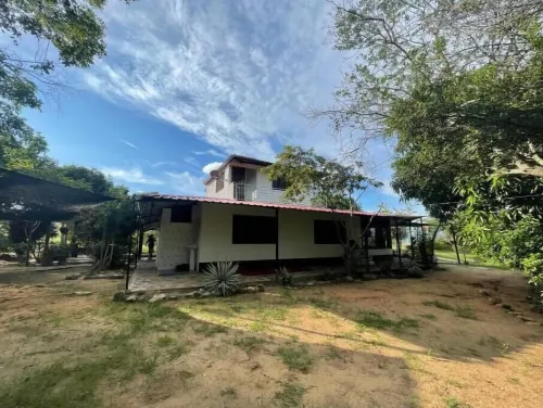 Great estate house nearby to turn around with horses Hotels in Ricaurte