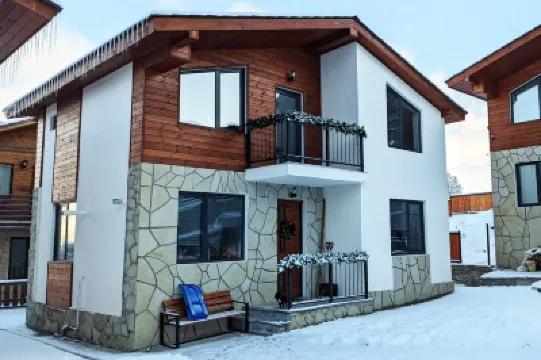 Comfortable Family Chalet near Crystal Hotels in 